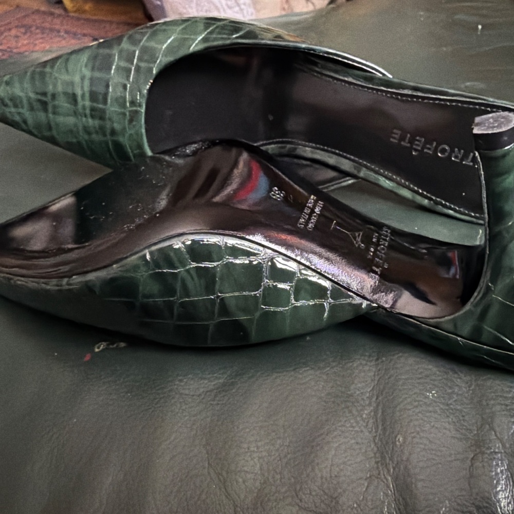 Shoes - Picture 6 of 6